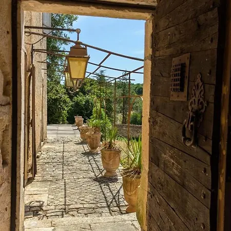 Prieure Restaure Avec Jardin, Charme Ancien Et Commodites Modernes, Pres De L'eglise A - Fr-1-653-145 Beaulieu-sur-Sonnette