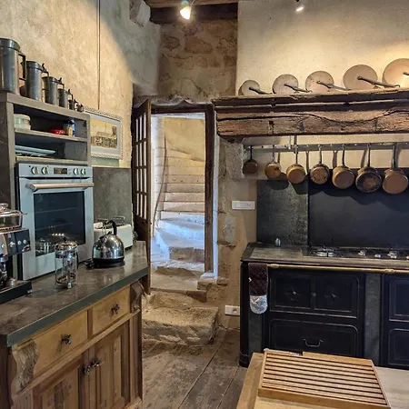 Prieure Restaure Avec Jardin, Charme Ancien Et Commodites Modernes, Pres De L'eglise A - Fr-1-653-145 Beaulieu-sur-Sonnette