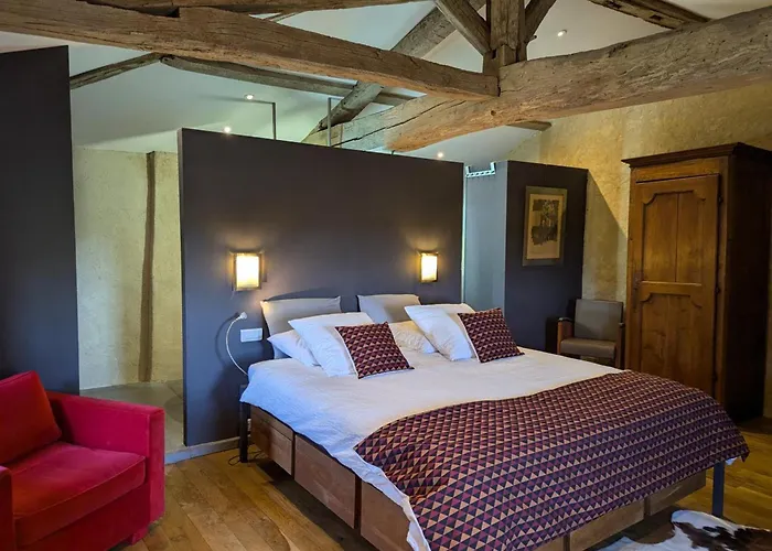 Prieure Restaure Avec Jardin, Charme Ancien Et Commodites Modernes, Pres De L'eglise A - Fr-1-653-145 * Beaulieu-sur-Sonnette