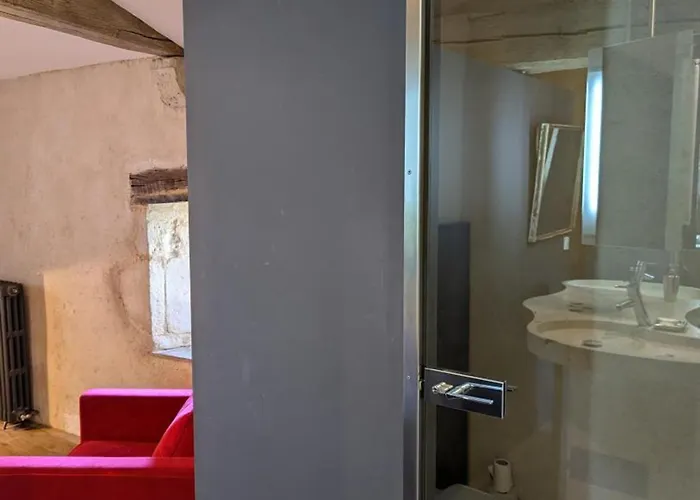 Ferienhaus Prieure Restaure Avec Jardin, Charme Ancien Et Commodites Modernes, Pres De L'eglise A - Fr-1-653-145 Beaulieu-sur-Sonnette