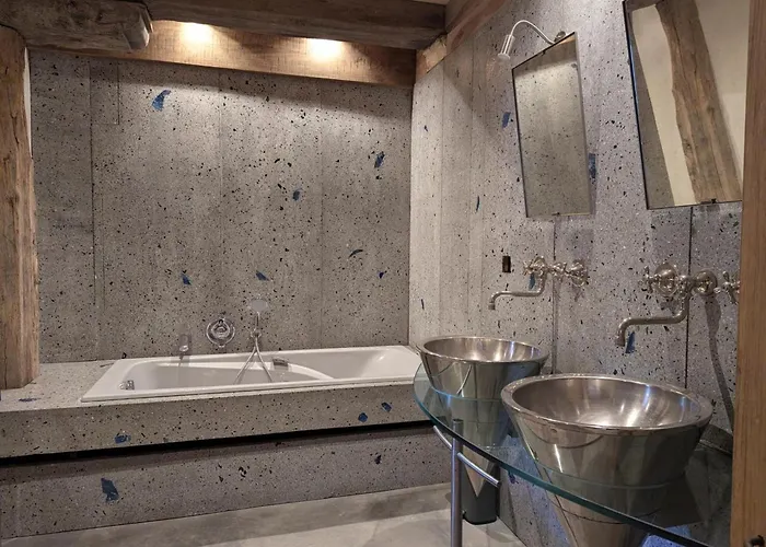 Ferienhaus Prieure Restaure Avec Jardin, Charme Ancien Et Commodites Modernes, Pres De L'eglise A - Fr-1-653-145 *